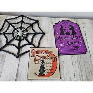 Glow in the dark spider web Halloween sign cat witch is‎ hat society set